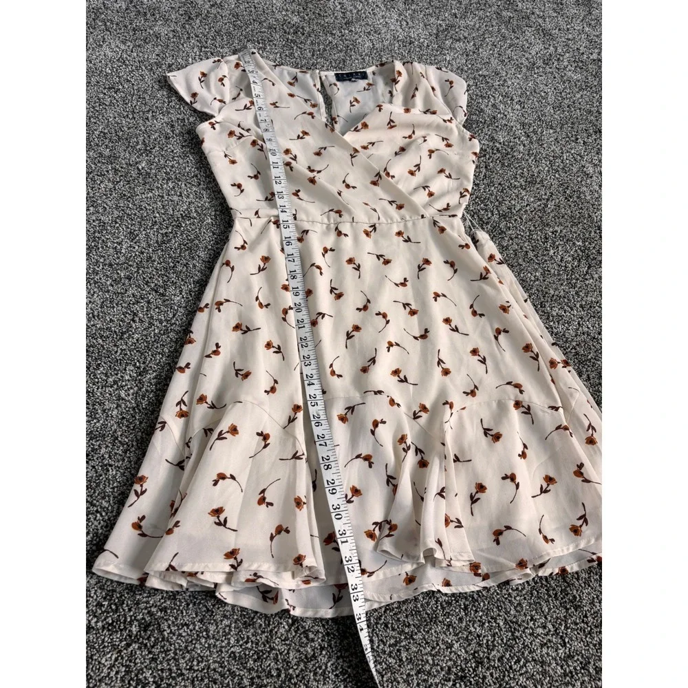 Trixxi Floral Mini Dress Wrap Front Short Sleeve Casual Beige Size S